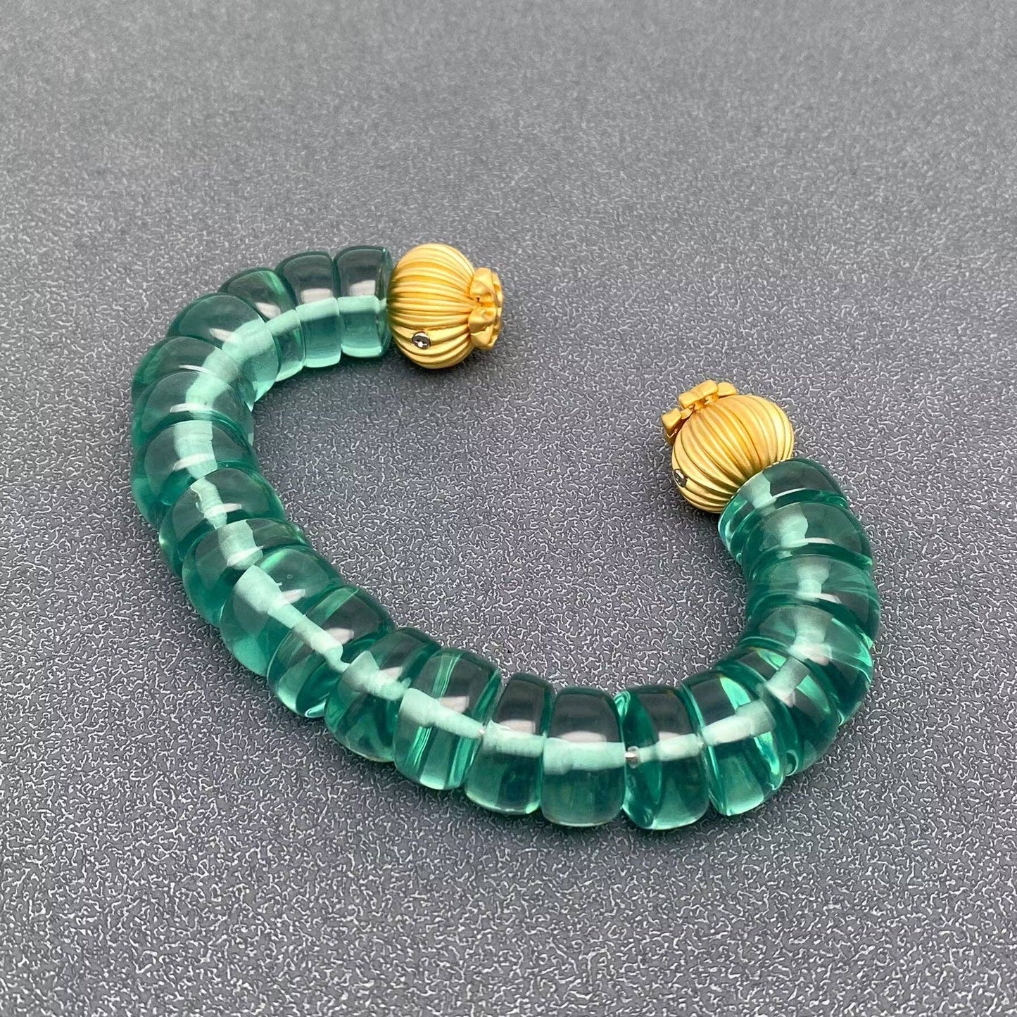 Mio Queena Resin Cuff - Blue Green