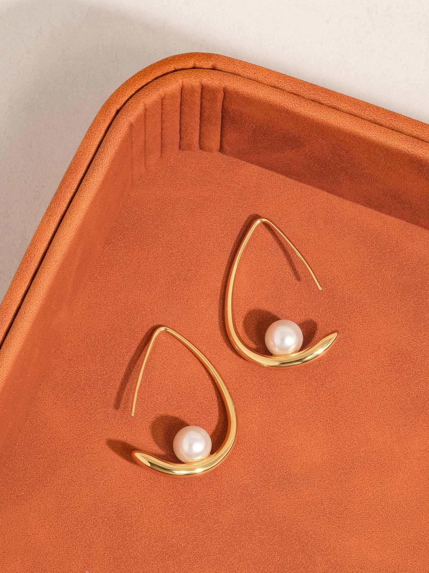 FM Tallis Classic Pearl Drop Earring - 18K Gold Plated