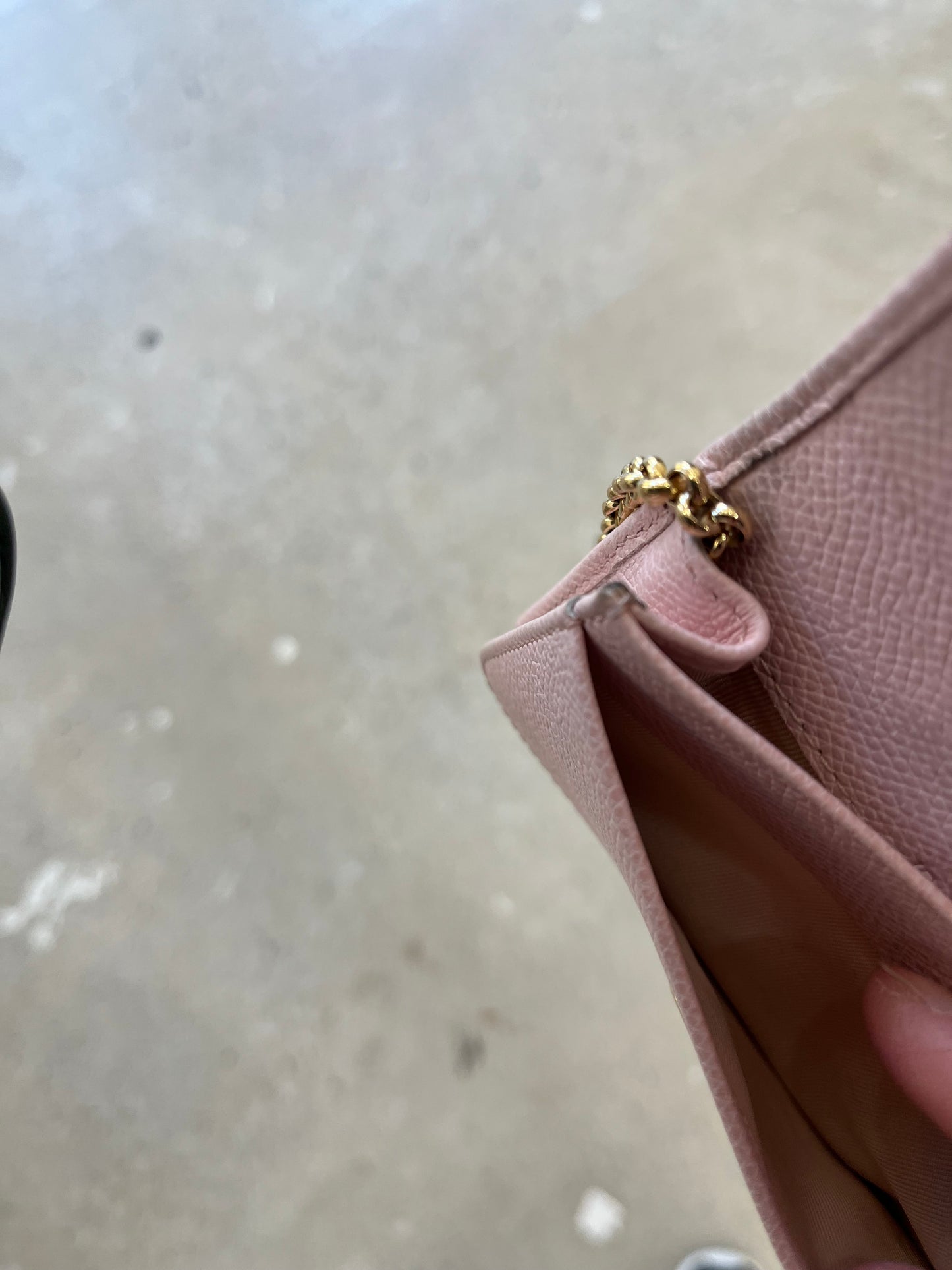Pre-Loved Salvatore Ferragamo Keychain Wallet - Pink