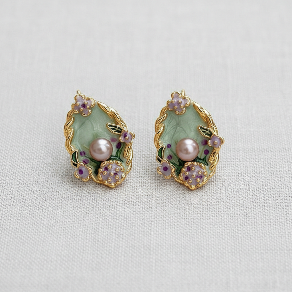 CD Vintage Oval Floral Pearl Earrings