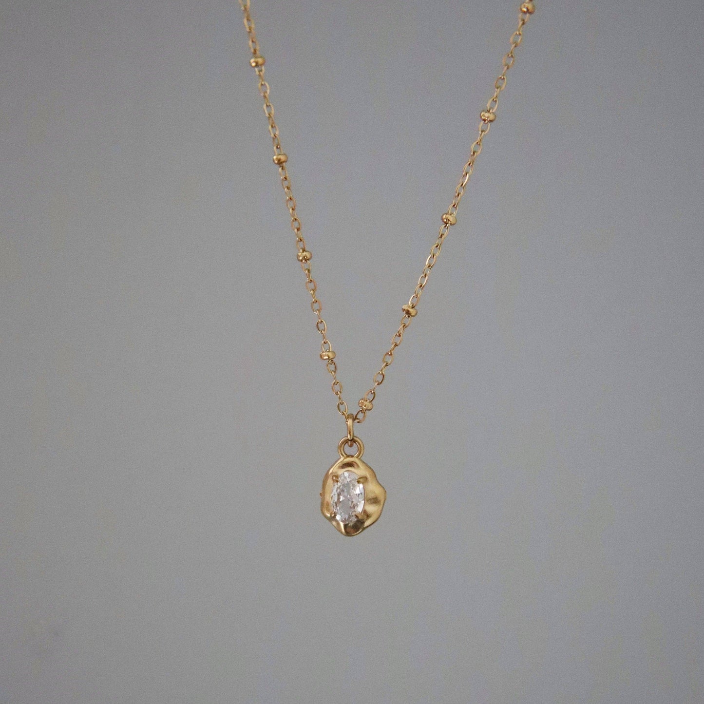 Jessa Raina Pebble Necklace - Gold