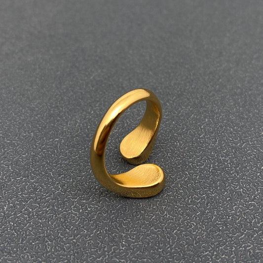 Mio Queena Two-color Zircon Ring - 18K Gold-plated