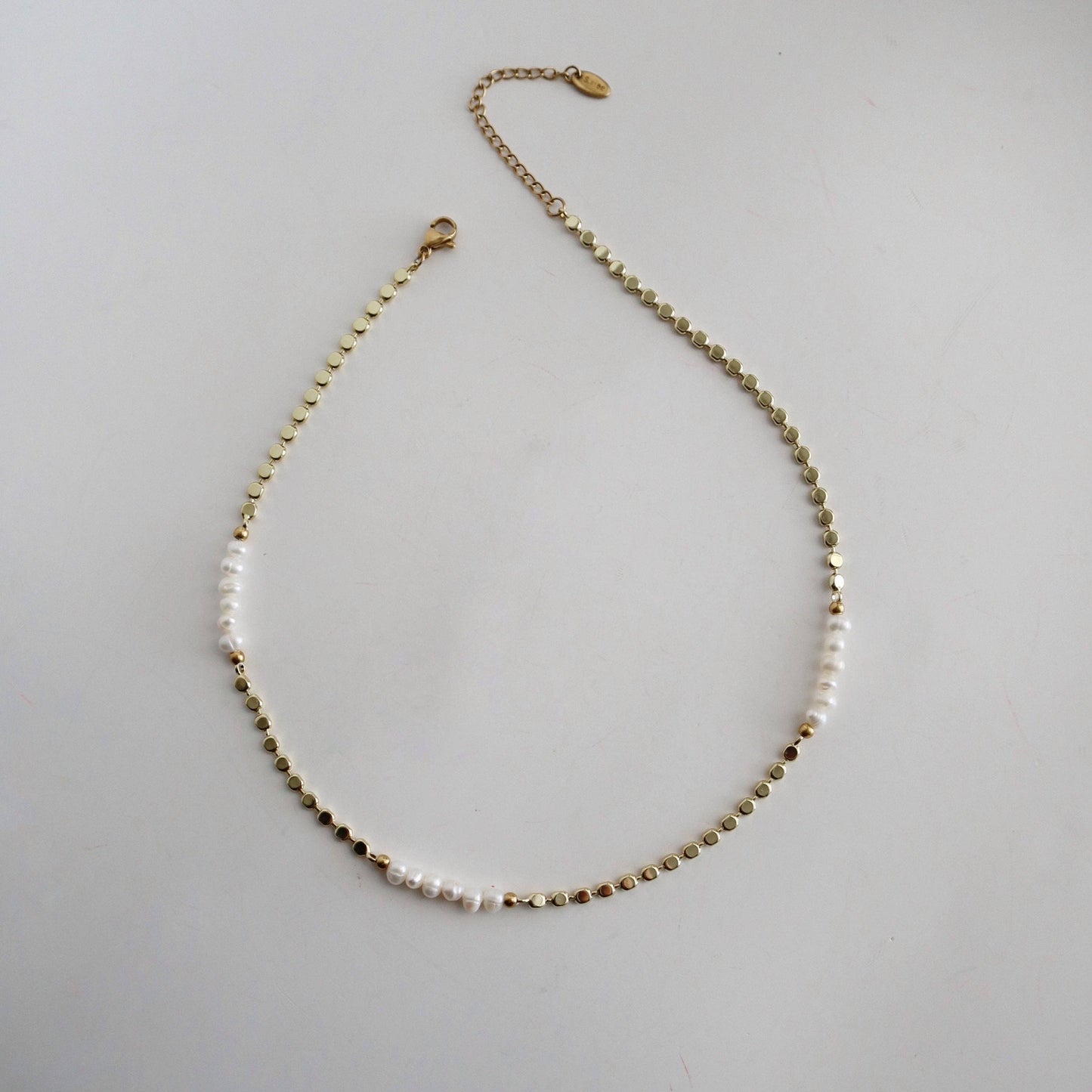 Jessa Adeline Pearl Choker Necklace - Gold