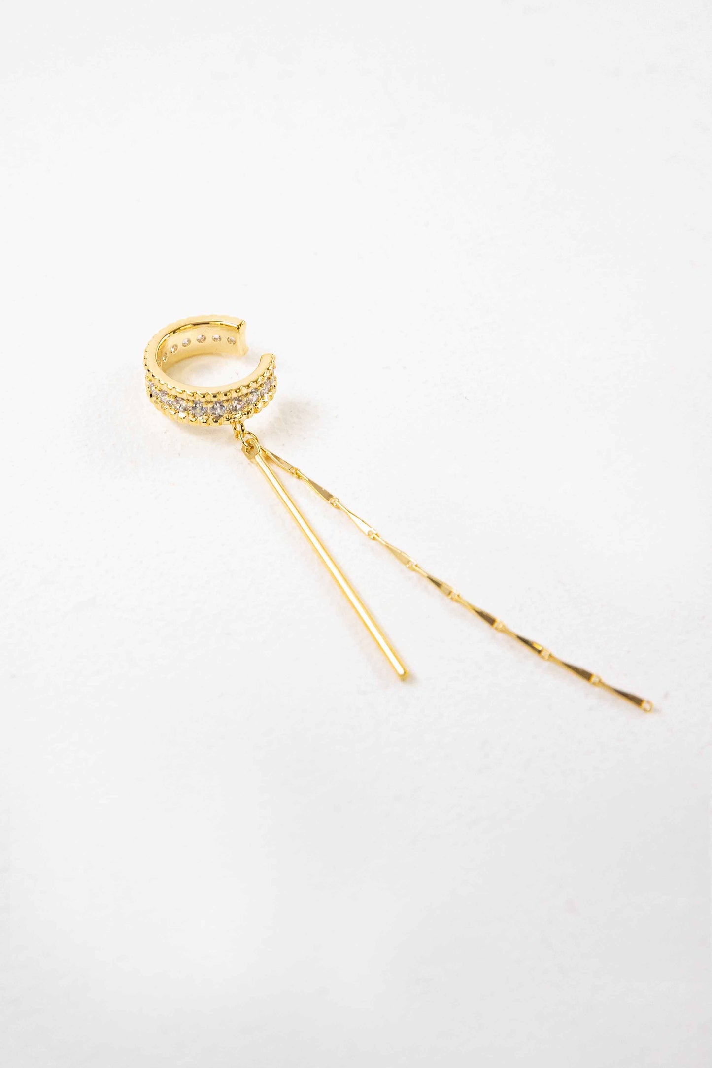 Lovoda Drop the Bar Ear Cuff Earrings