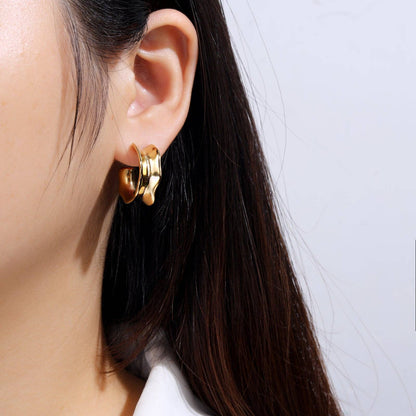 RB Chunky Gold Hoop Earrings - 18K Gold Plated