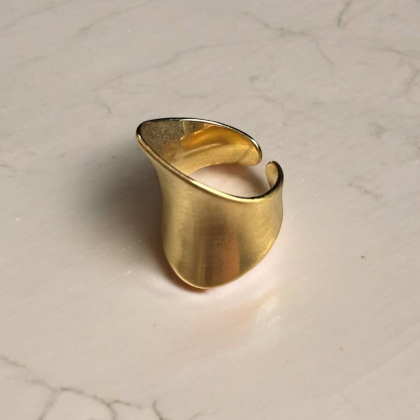 Nova Statement Ring