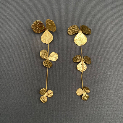 Mio Quenna Flower Petal Earrings - 18k Gold Plated