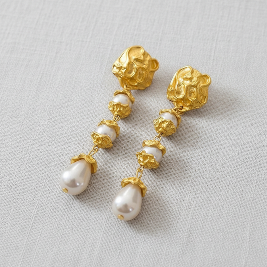 CD Vintage Pearl Drop Earrings - Gold