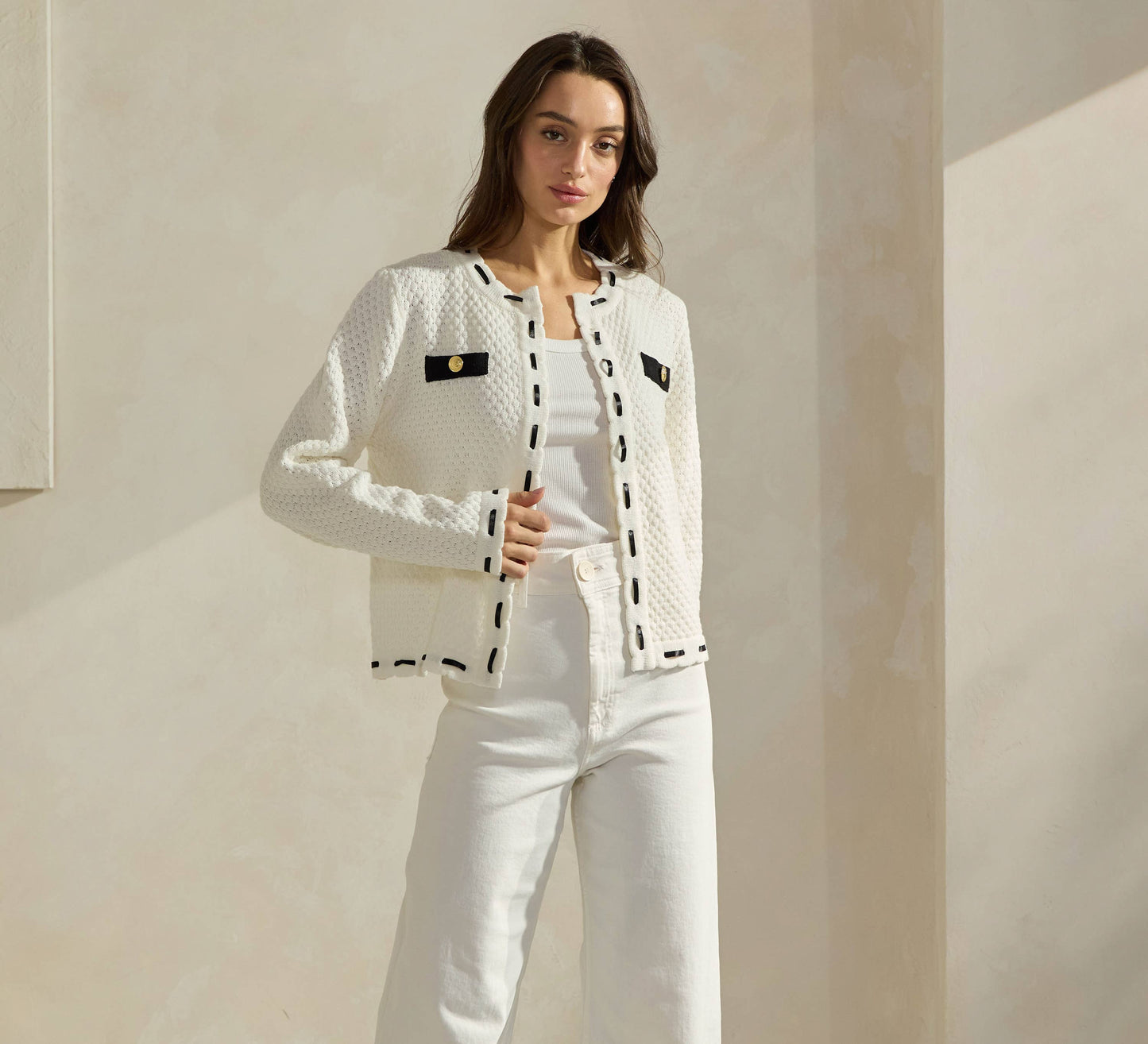 Able Contrast Trim Cardigan - Wht/Blk