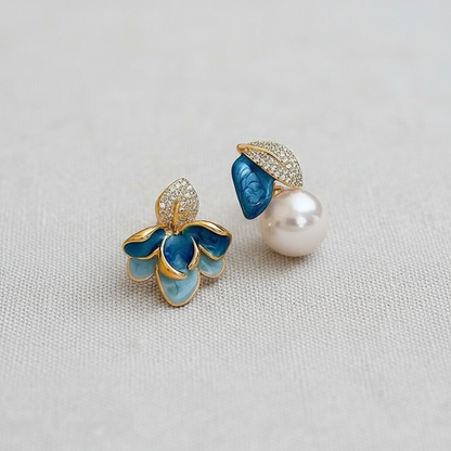 CD Vintage Floral and Pearl Earrings - Blue