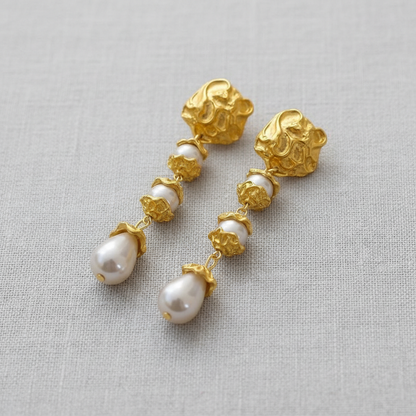CD Vintage Pearl Drop Earrings - Gold