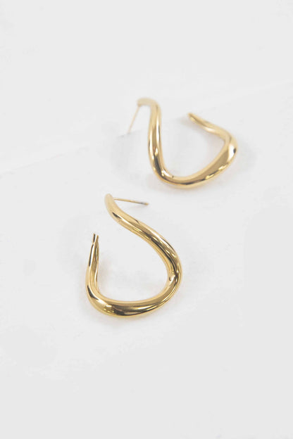 Lovoda Winding Post Earrings
