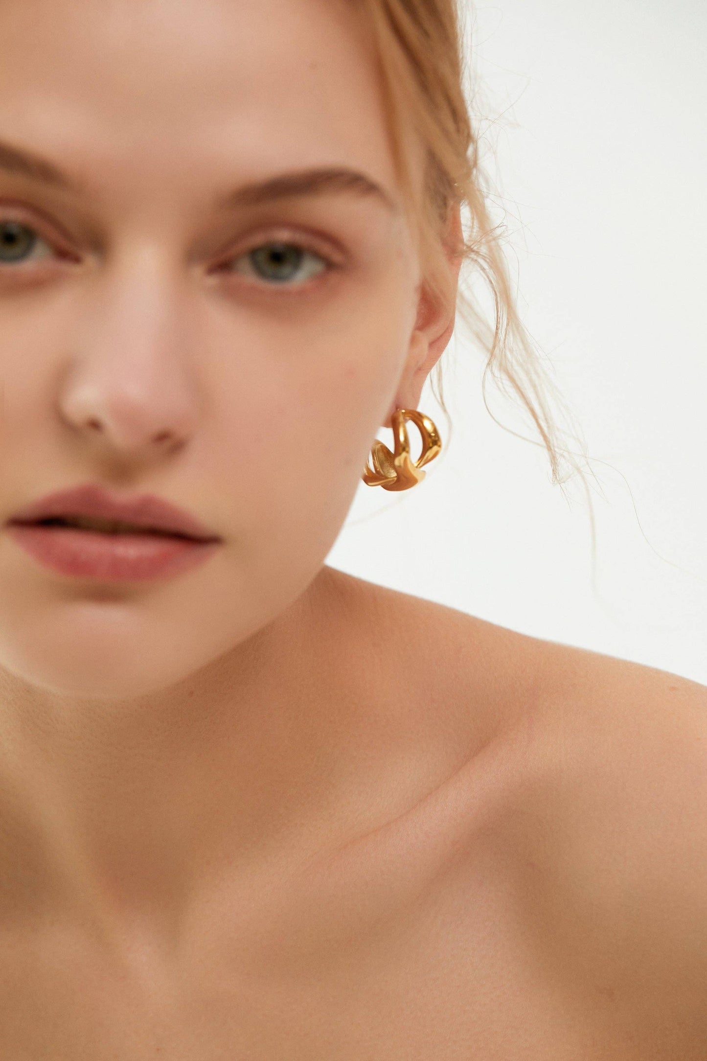 RB Chunky Twisted Abstract Knot Stud Earrings - 18K Gold Plated