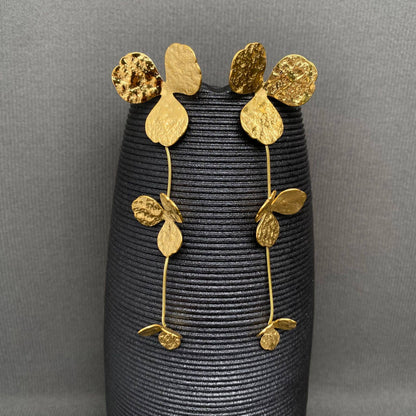 Mio Quenna Flower Petal Earrings - 18k Gold Plated