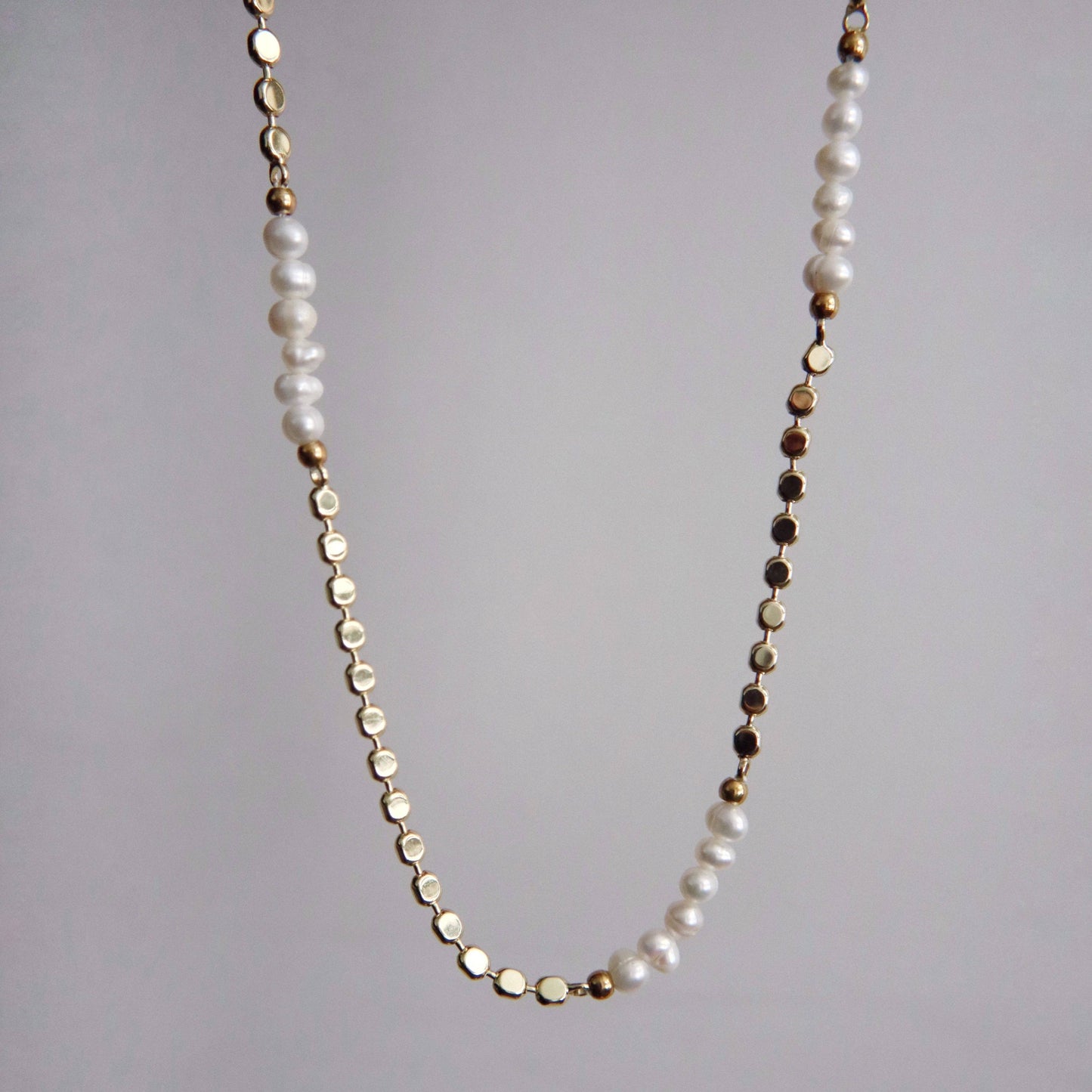 Jessa Adeline Pearl Choker Necklace - Gold