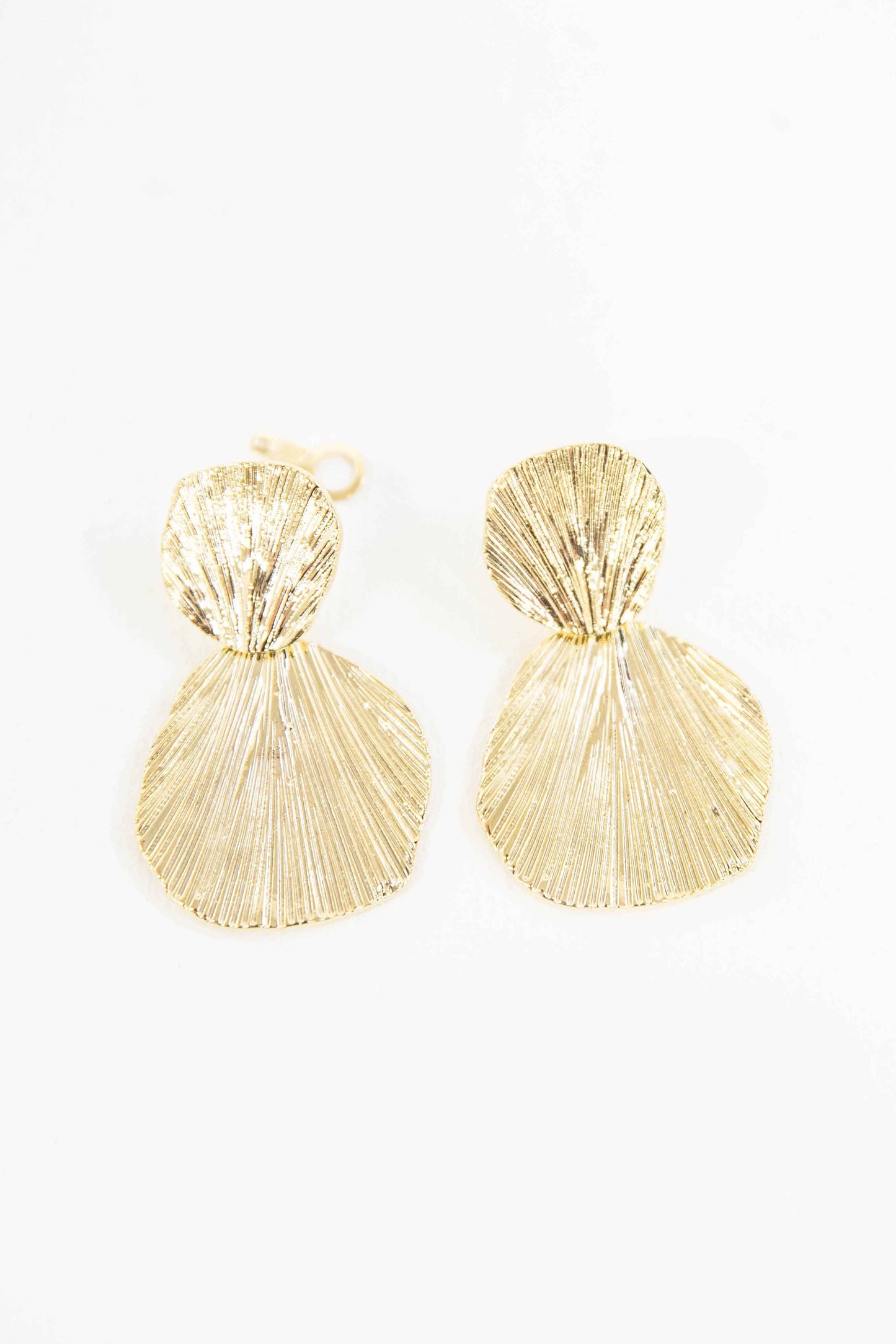 Lovoda Gold Shell Drop Earrings - 10K Gold Plated