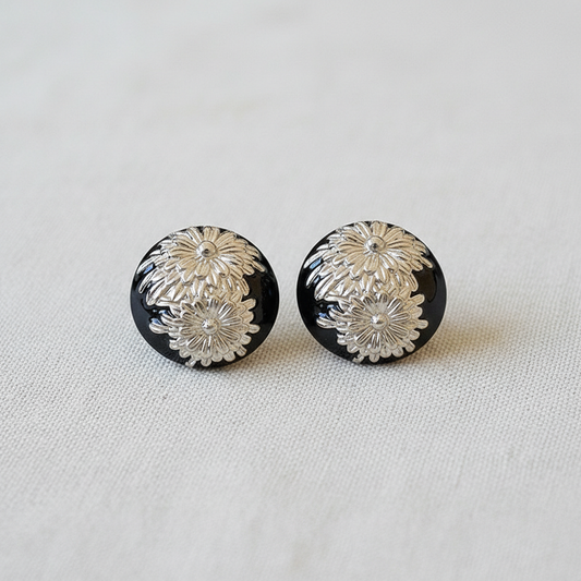 CD Vintage Floral Resin Stud Earrings - Black