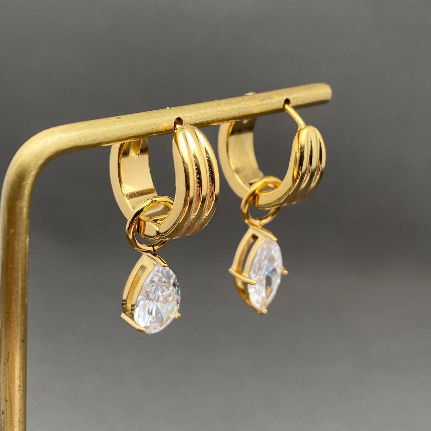 Mio Queena Asymmetric Zircon Huggie Earrings - 18K Gold Plated