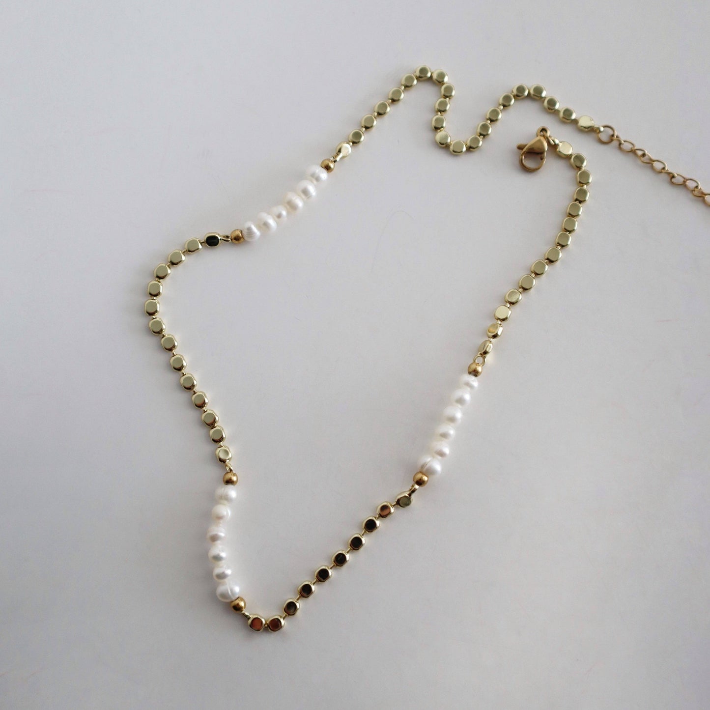 Jessa Adeline Pearl Choker Necklace - Gold