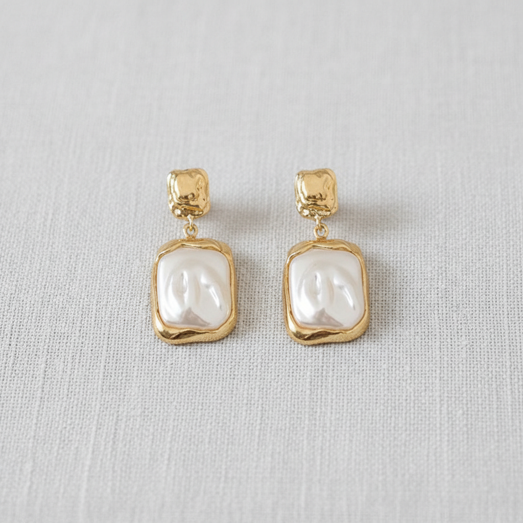 CD Vintage Pearl Zirconia Earrings - Gold
