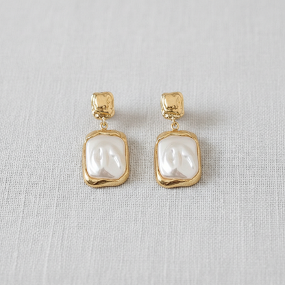 CD Vintage Pearl Zirconia Earrings - Gold