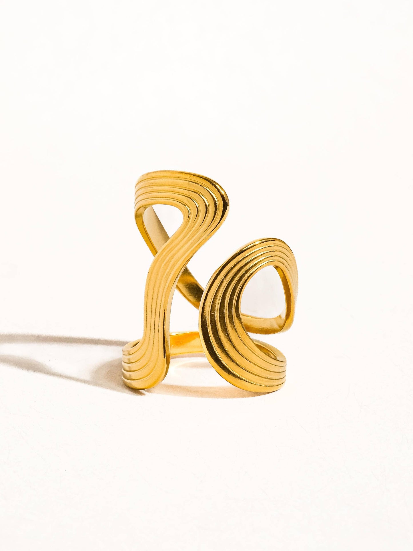 FM Xena Adjustable Wavy Abstract Ring - 18K Gold Plated