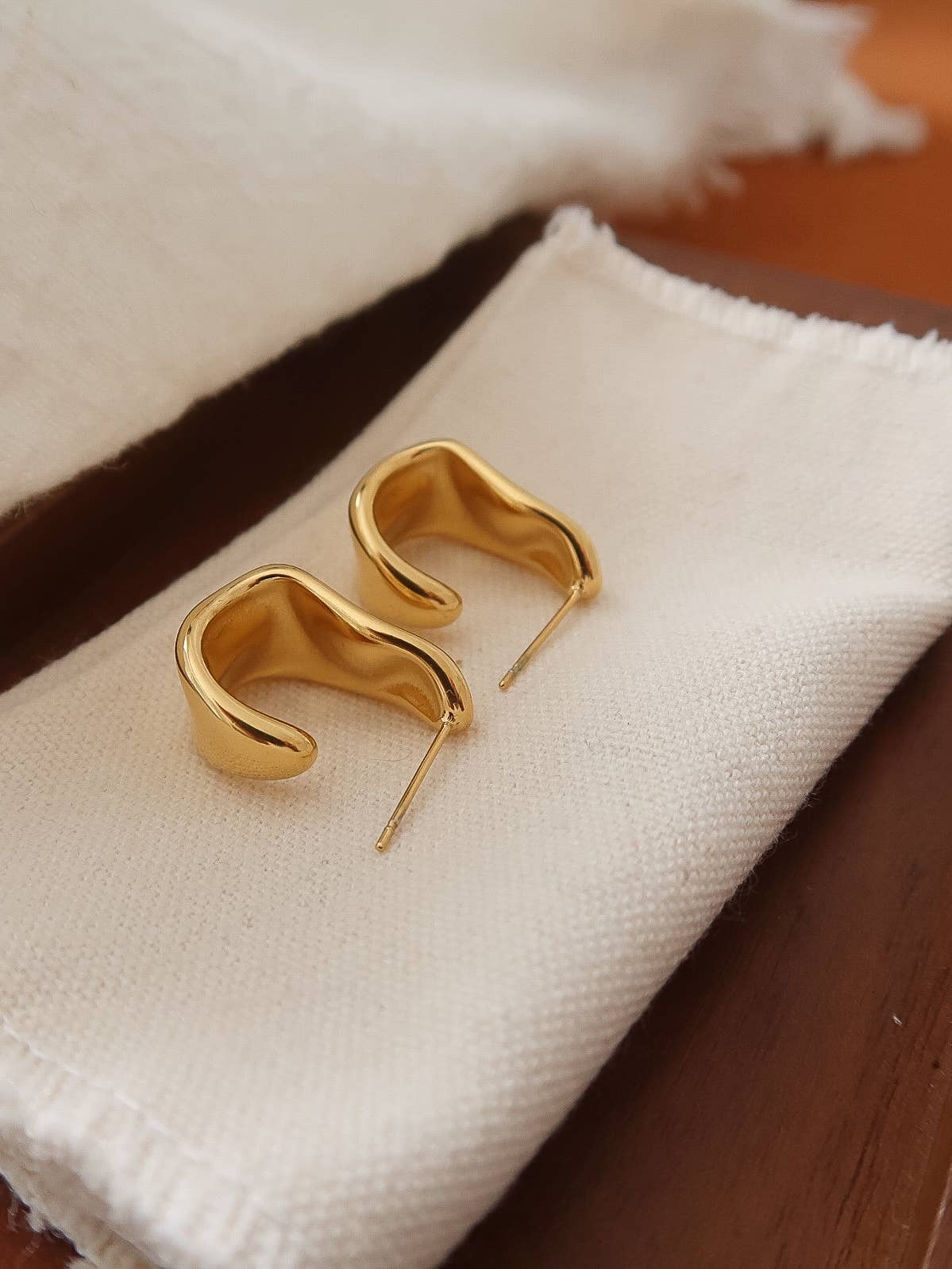 FM Ninelle Sculpted Wave Hoop Earrings - 18K Gold Plated