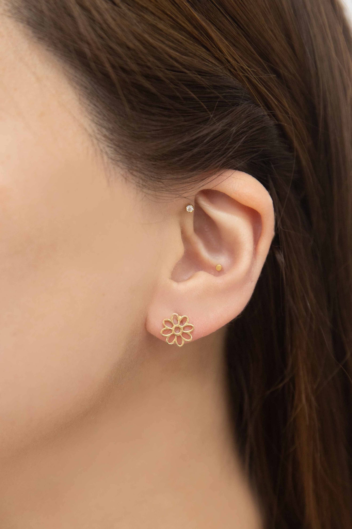 Lovoda Daisy Outline Stud Earrings - 14K Gold Plated