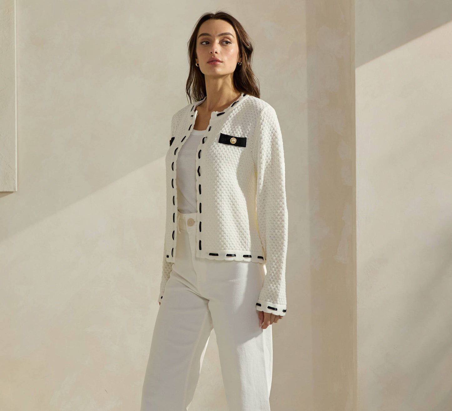 Able Contrast Trim Cardigan - Wht/Blk