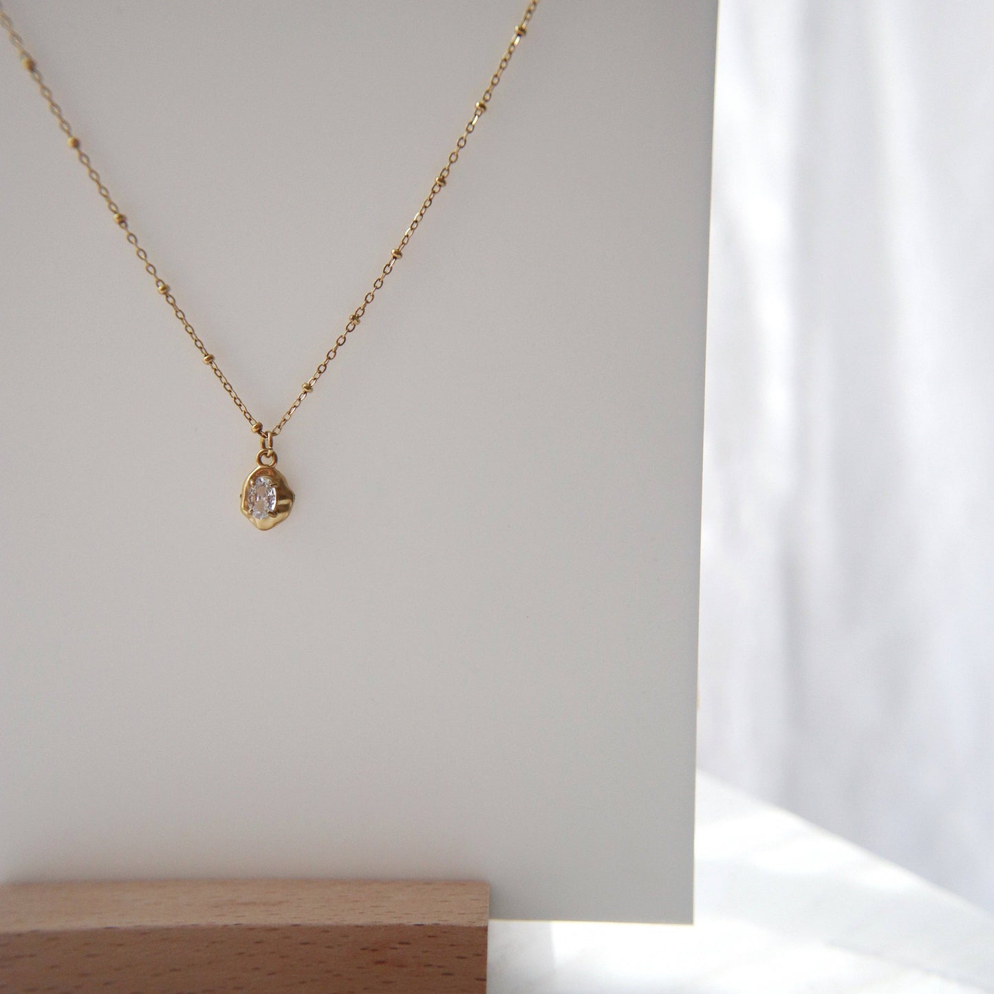 Jessa Raina Pebble Necklace - Gold