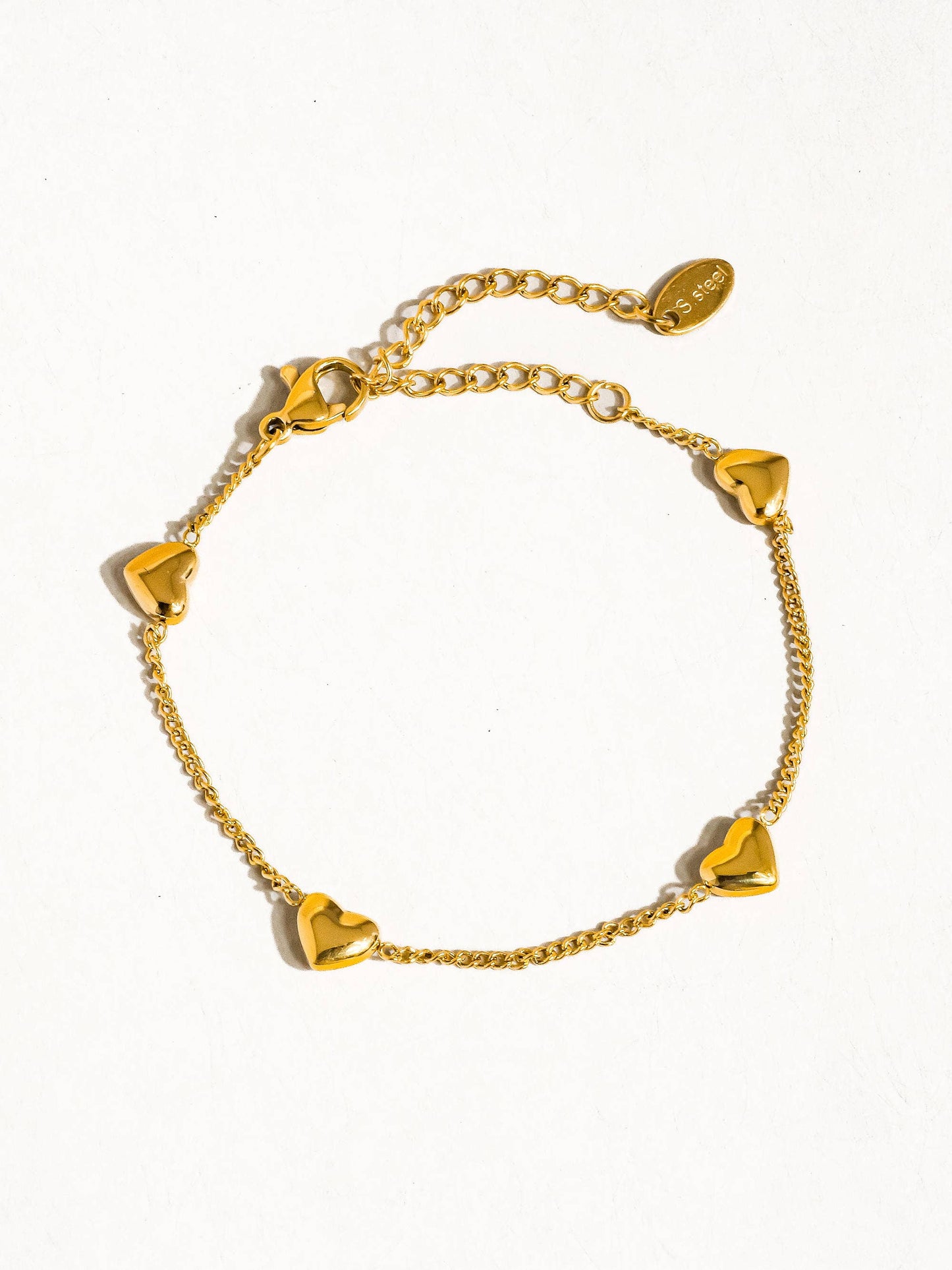 FMAIQ Vivre Petite Heart Bracelet - 18K Gold Plated