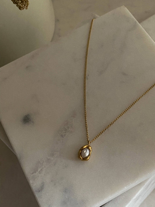 SG Marina Pearl Necklace - 18K Gold Plated