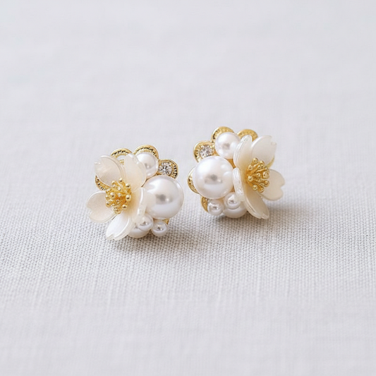 CD Floral Pearl Stud Earrings with Zircon