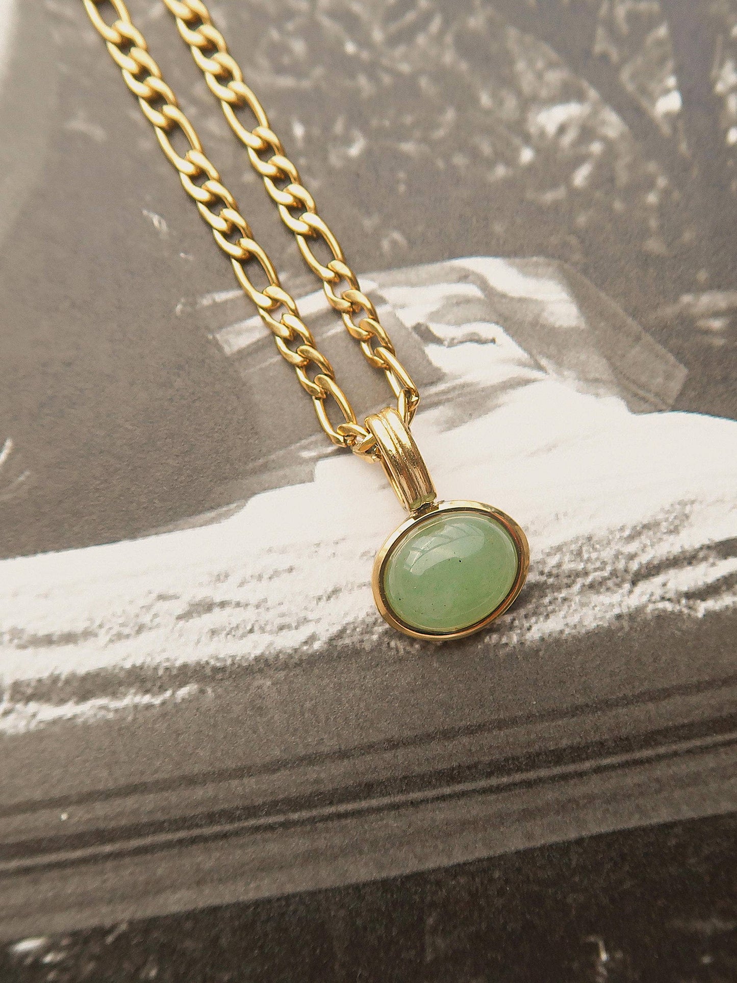 FMAIQ Winslow Stone Pendant Chain Necklace - Green/18K Gold Plated