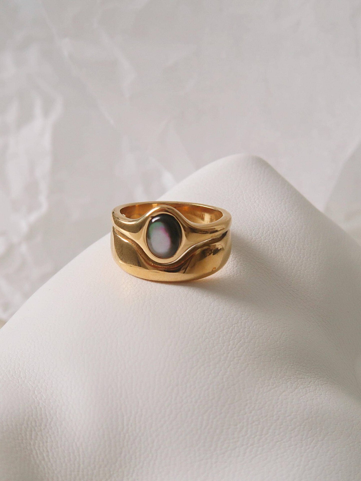 FM Alouette Stone Wave Ring - 18k Gold Plated/Sz 8