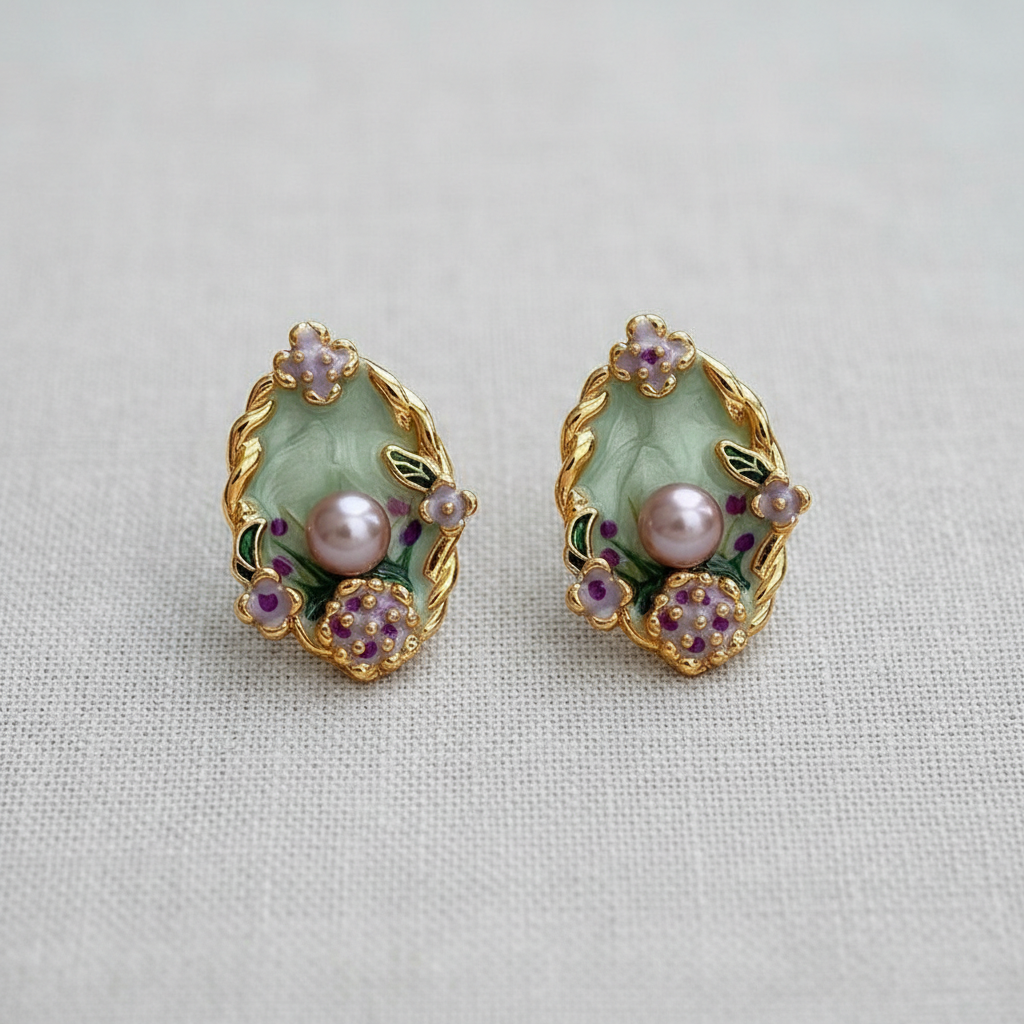 CD Vintage Oval Floral Pearl Earrings