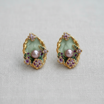 CD Vintage Oval Floral Pearl Earrings