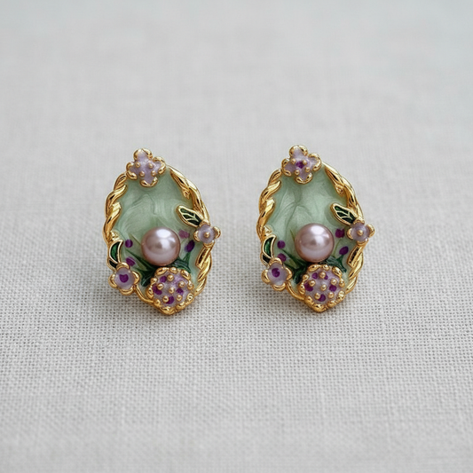 CD Vintage Oval Floral Pearl Earrings