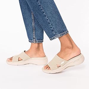 Skechers Go Walk Dakota 2.0 Arch Fit Slides - Taupe 9