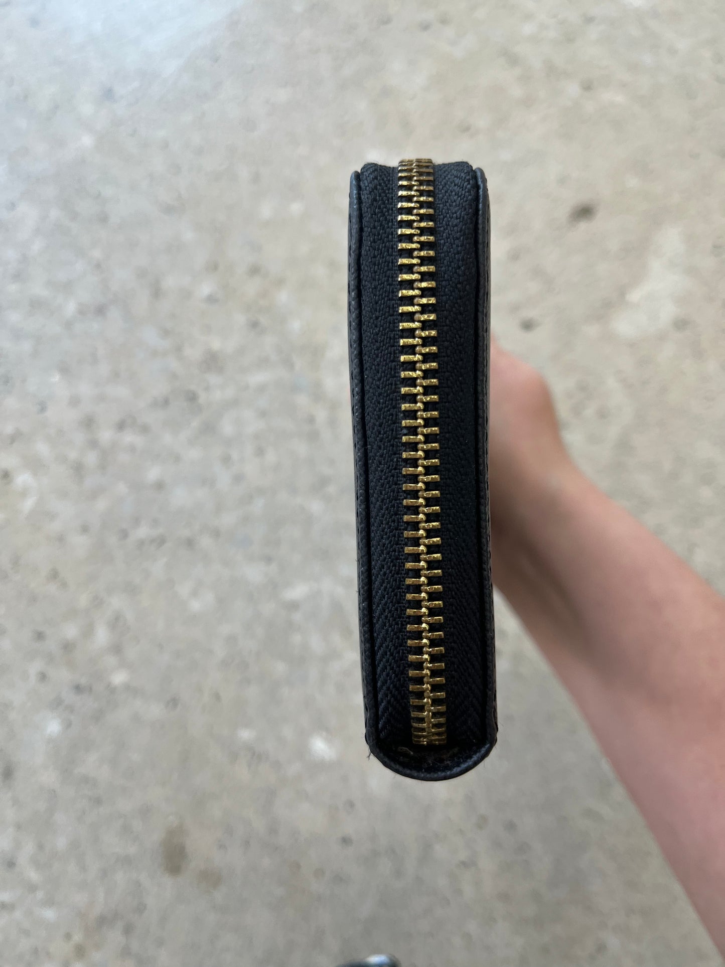 Pre-Loved Tory Burch Logo Wallet - Pristine Condition