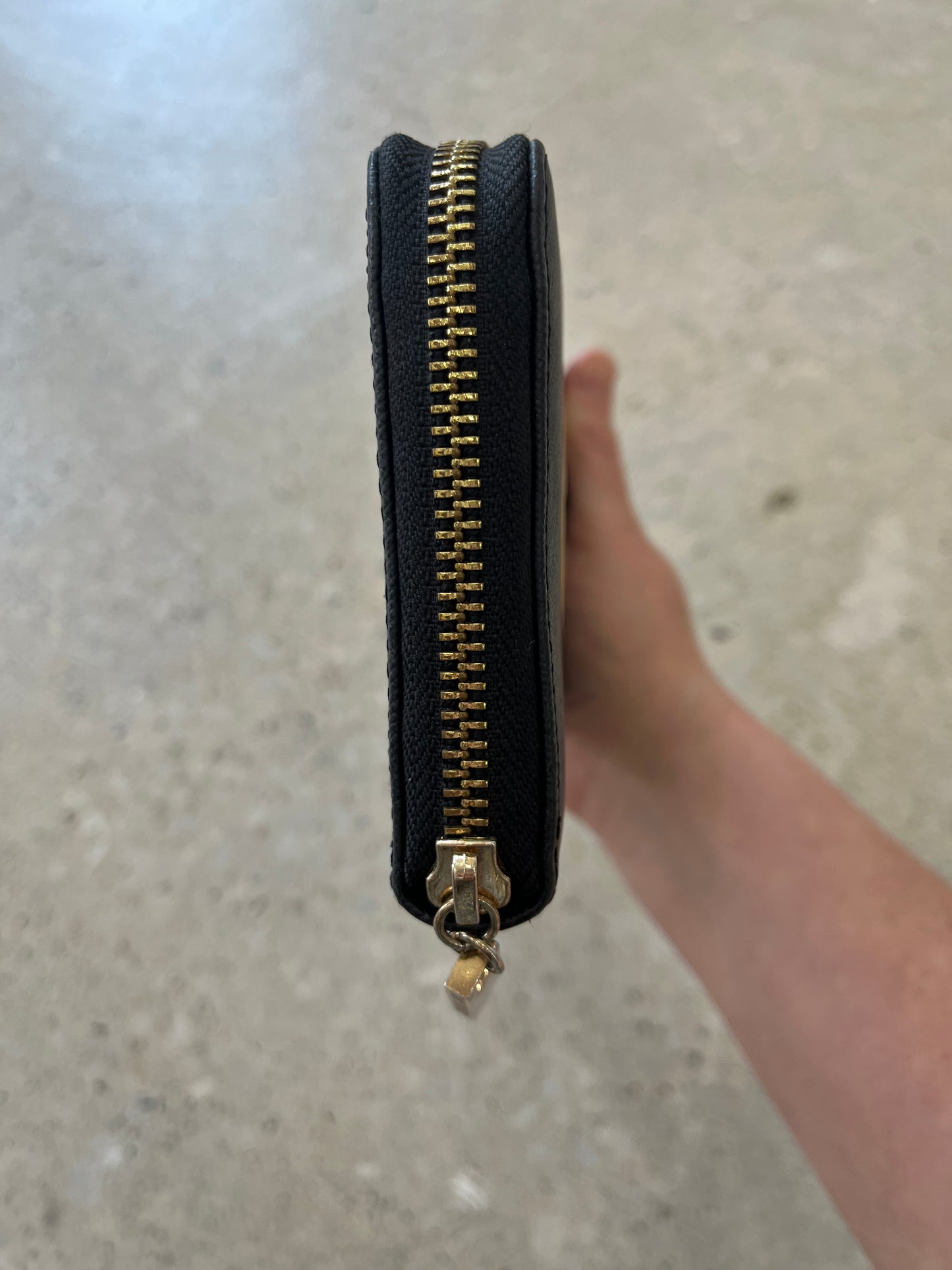 Pre-Loved Tory Burch Logo Wallet - Pristine Condition