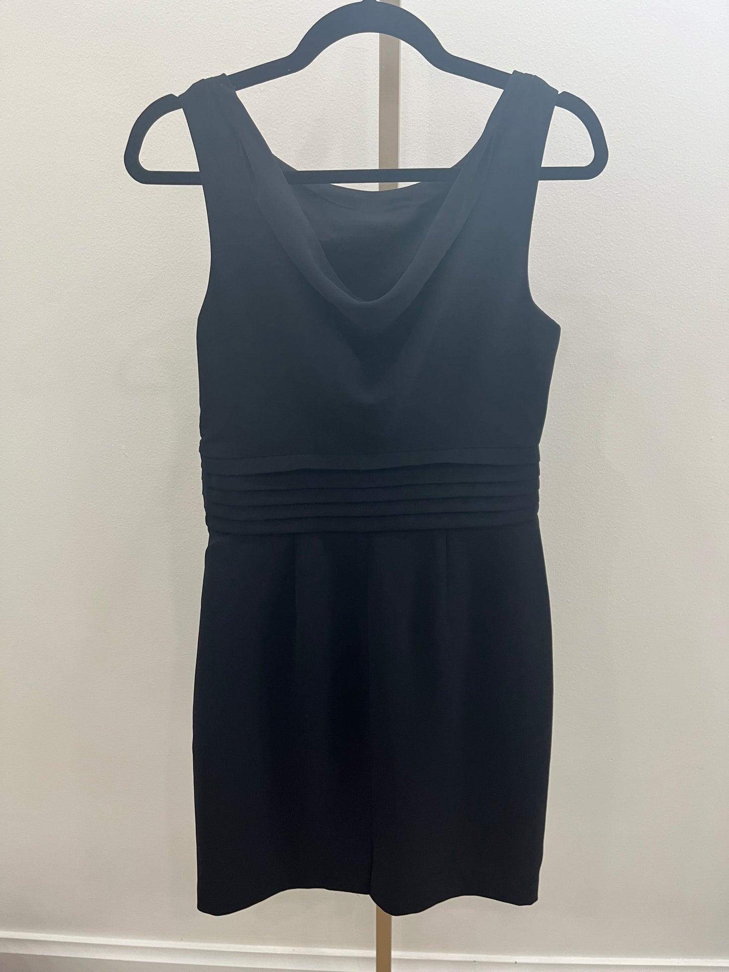 Banana Republic Sheath w/ Pleated Waist - Black