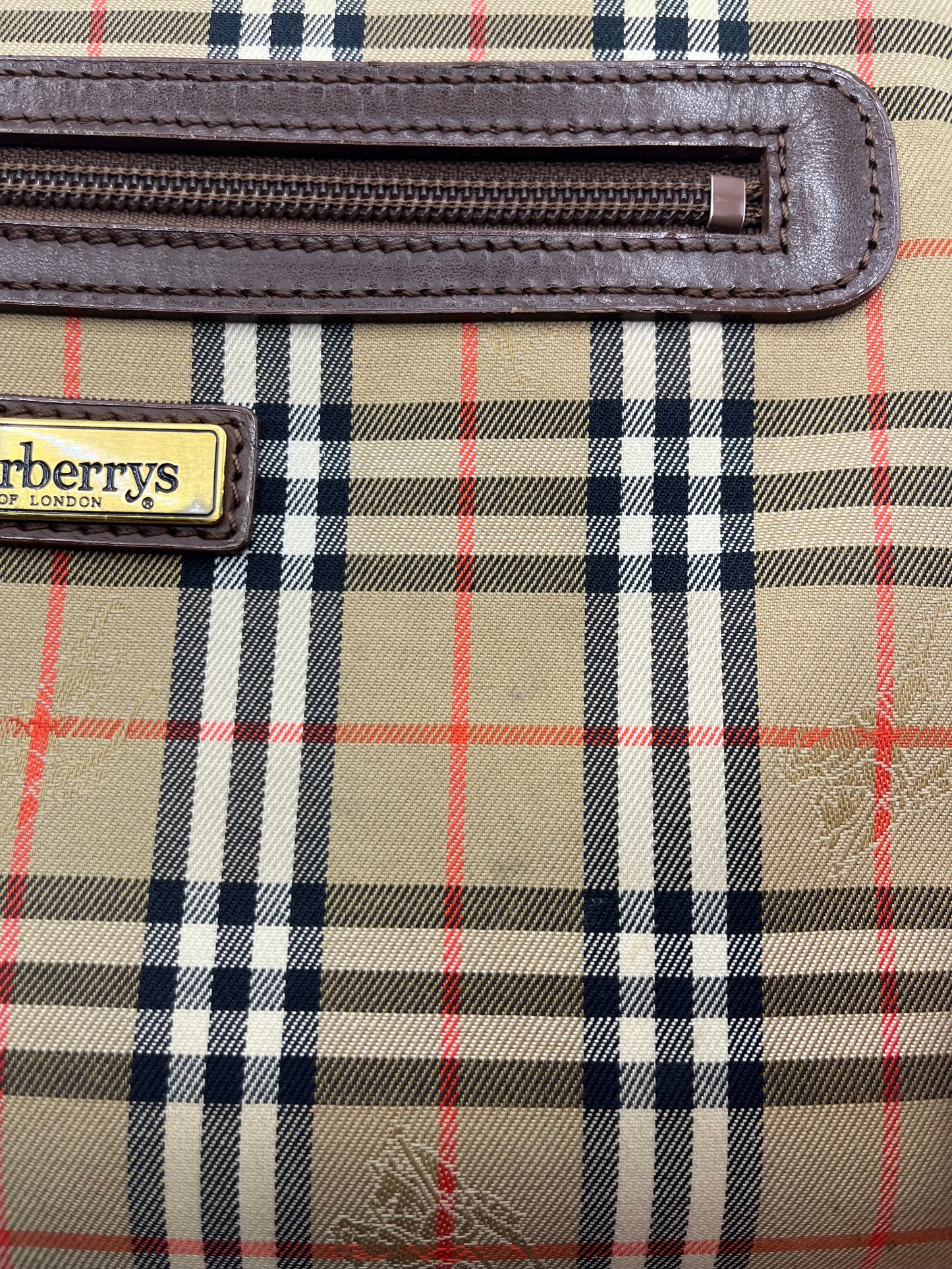 Pre-Loved Burberrys Nova Check Canvas Clutch - Brwn/Beige