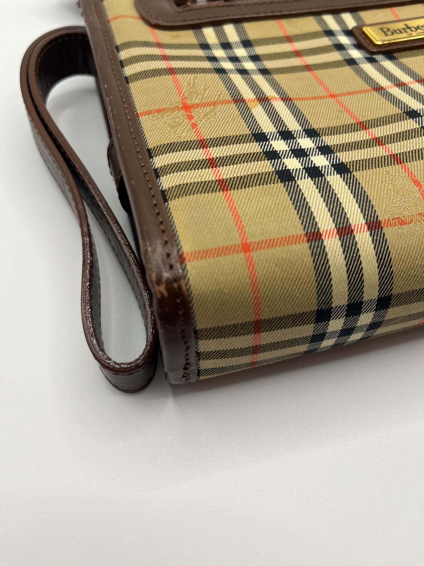 Pre-Loved Burberrys Nova Check Canvas Clutch - Brwn/Beige