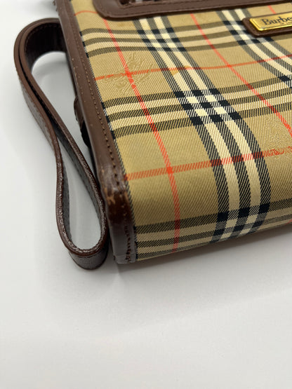 Pre-Loved Burberrys Nova Check Canvas Clutch - Brwn/Beige