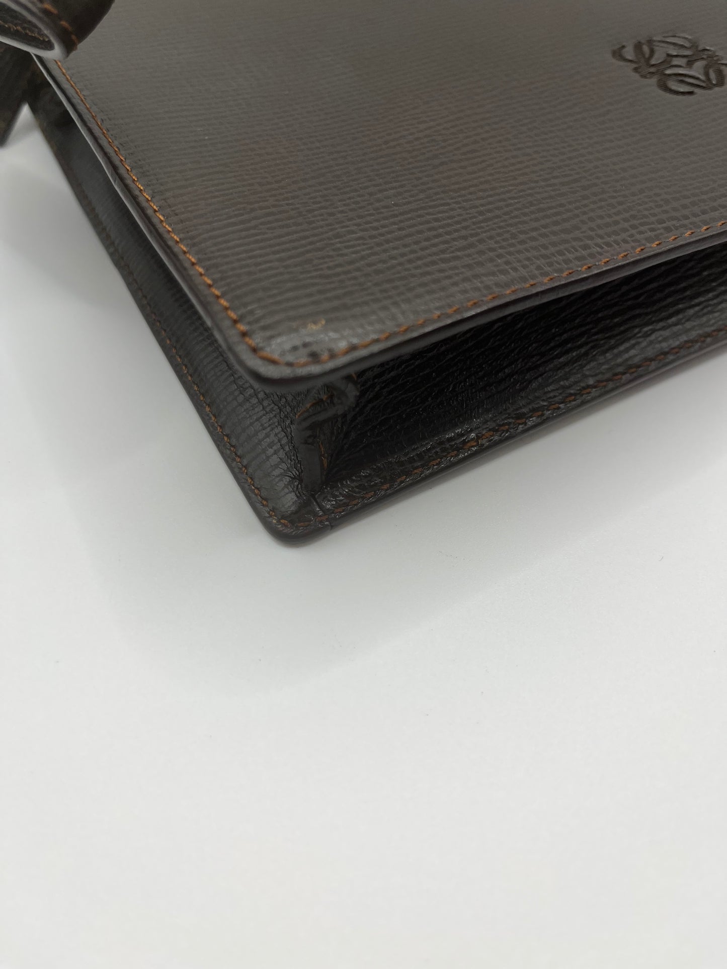 Pre-Loved Loewe Leather Clutch Wristlet - Brown