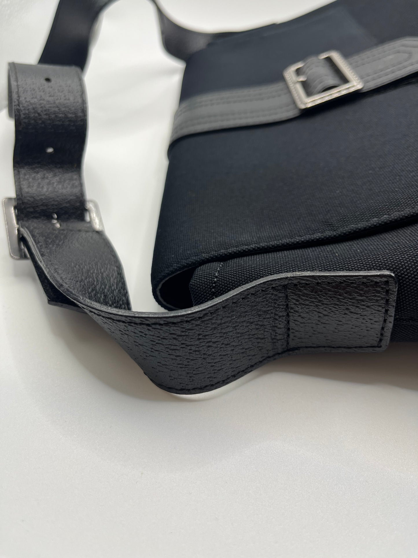 Pre-Loved Burberry Peekaboo Nylon Shoulder Bag - Blk
