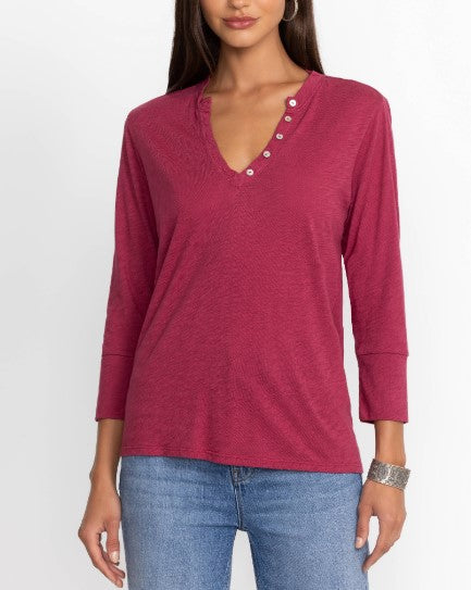Calme Johnny Was Button V Neck Tee - Cerise