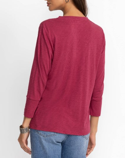Calme Johnny Was Button V Neck Tee - Cerise