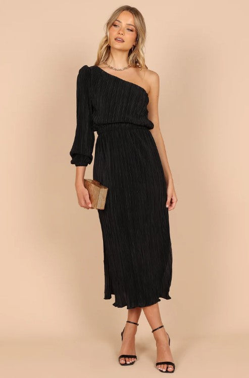 Petal & Pup One Shoulder Pleated Midi Dress - Black